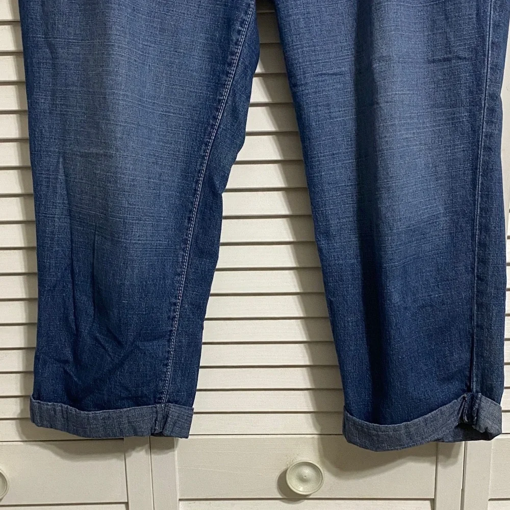 LOFT medium wash cropped Jeans